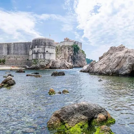 Old Town View- One Bedroom 3 Adults * Dubrovnik