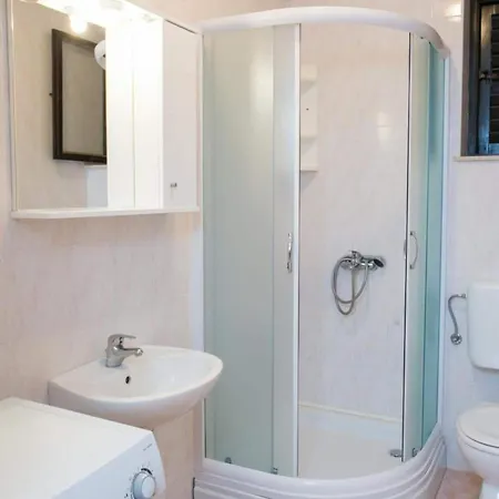 شقة Old Town View- One Bedroom 3 Adults *
